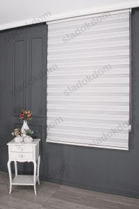 Бела со Плисе Зебра Завеса - Image 2