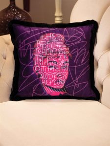 Декоративна луксузна перница - EY288 - Image 2