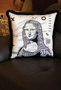 Декоративна луксузна перница - EY290 - Image 2