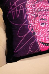 Декоративна луксузна перница - EY288 - Image 3