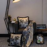 Декоративна луксузна перница - EY110 - Image 2