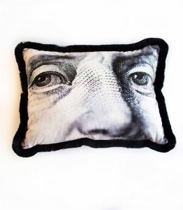 Декоративна луксузна перница - EY277