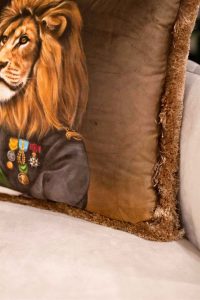 Декоративна луксузна перница - EY236 - Image 4