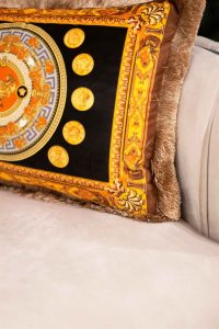 Декоративна луксузна перница - EY229 - Image 4