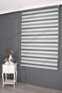 Црна Широко Со Плисе Зебра Завеса - Image 2