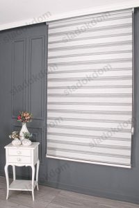 Бело Сиво Широко Со Плисе Зебра Завеса - Image 2