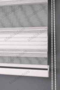 Бело Сиво Широко Со Плисе Зебра Завеса - Image 4