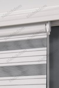 Сиво Со Плисе Зебра Завеса - Image 3