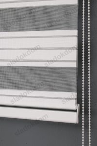 Сиво Со Плисе Зебра Завеса - Image 4