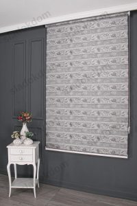 Сиво Со Шеми и Плисе Зебра Завеса - Image 2