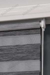 Антрацит Сив Со Широки Линии Зебра Завеса - Image 3