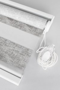 Сива Со Шеми Зебра Завеса - Image 3