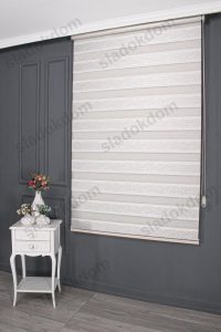 Бело Златно Плисе Со Жакарда Зебра Завеса - Image 2