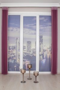 Темно Розева Вертикална Зебра Завеса - Image 3