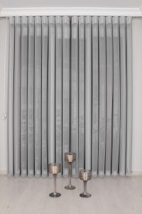 Сиво Вертикална Зебра Завеса