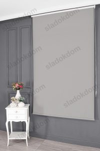 Сива Затемнувачко (Black Out) Роло Завеса