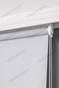 Сребреникава Сива Мат Роло Завеса - Image 3