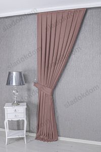 Розева Драпер Завеса